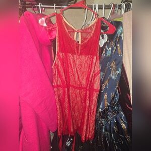 LIKE NEW GORGEOUS TORRID 2x Lace Sleeveless Top